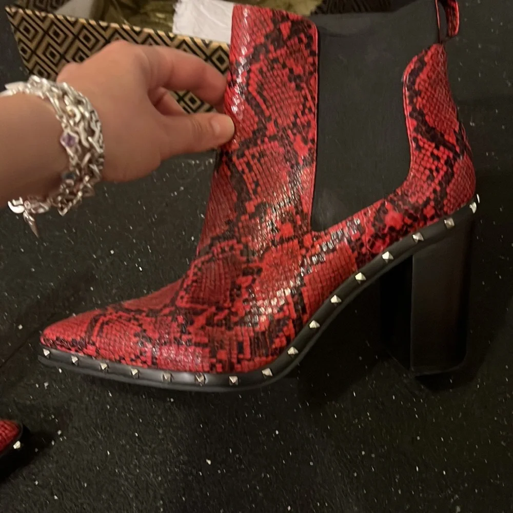 Charles by Charles David Dodger snake print booties 11 - Picture 3 of 8